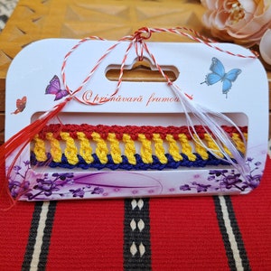 martisor, martisoare, bracelet drapeau roumain, bijoux roumains, bracelet textile traditionnel roumain, cadeaux roumains, tricolore roumain image 2