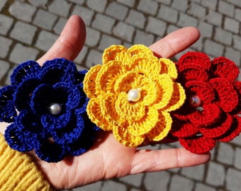 Crochet flower brooch, Romanian gifts, Romanian flag, Romanian cotton brooch, Romanian traditional jewelry, knitted flower brooch