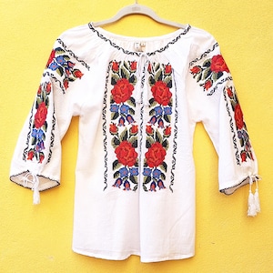 Romanian traditional blouse, Romanian ie, colorful Romanian embroidered folk blouse, traditional Romanian clothing, Romanian gifts