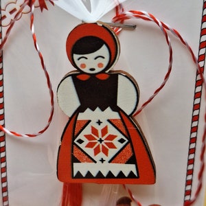 Martisor, martisoare, costume traditionnel roumain en métal, cadeaux roumains, martenitsa bulgare, cadeaux martisor, Roumanie, Baba Marta image 8