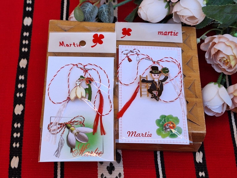 Martisor, martisoare, Romanian traditional martisor, chimney sweeper snowdrop martisor, martenitsa, Baba Marta, Romanian gifts, Romania imagem 9