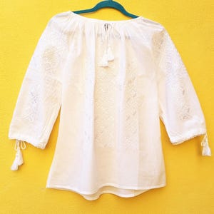 Romanian traditional blouse, Romanian ie, white Romanian embroidered folk blouse, traditional Romanian clothing, Romanian gifts