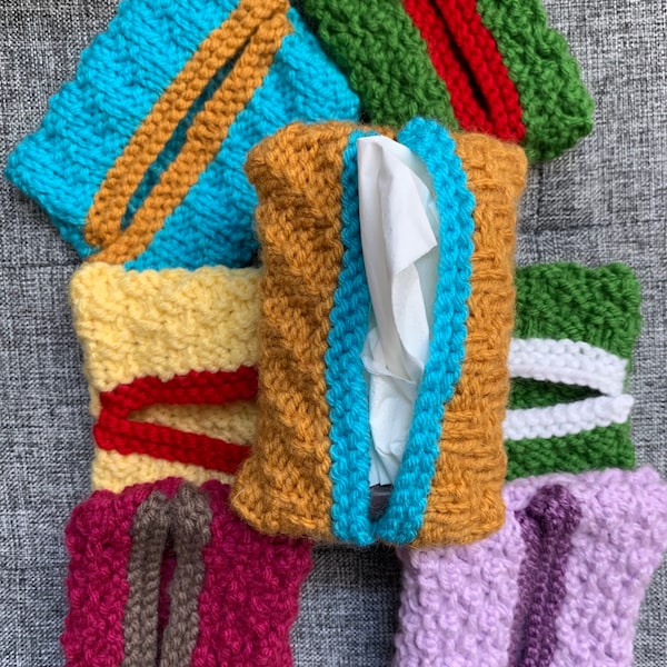 Knit Pocket Tissue Cover