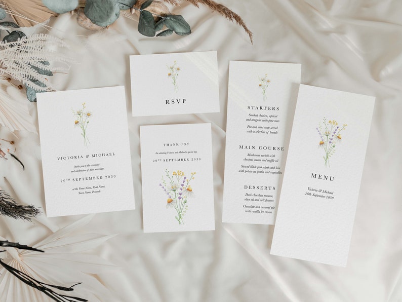 Simple Daisy Wedding Invitations