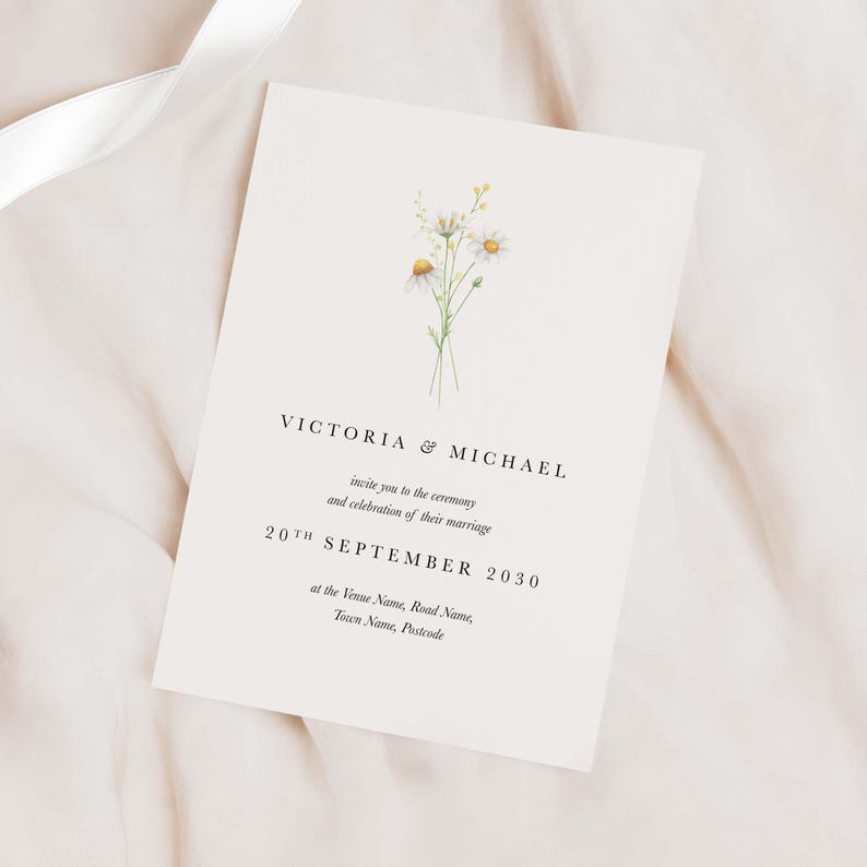 Simple Daisy Wedding Invitations