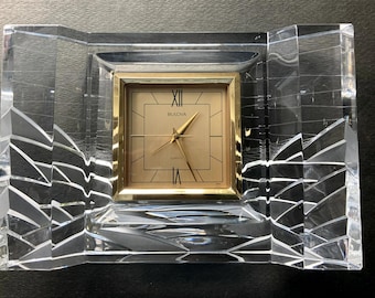 Vintage Bulova Quartz Clear Crystal Alarm Desk Clock.