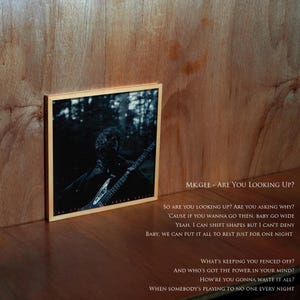 Marco para discos de vinilo de madera de fresno: Exhibidor de álbumes LP de 12" / Marco en forma de K