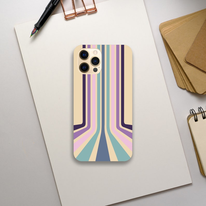 Cool Retro Stripes Phone Case Style C