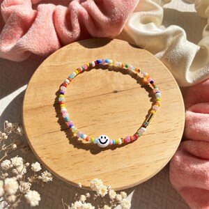 Buntes Smiley Armband Happy Rainbow/ Freundschaftsarmband / Boho / Glücksbringer / Happy Face / bunte Glasperlen /Idee Muttertag Geschenk Bild 3