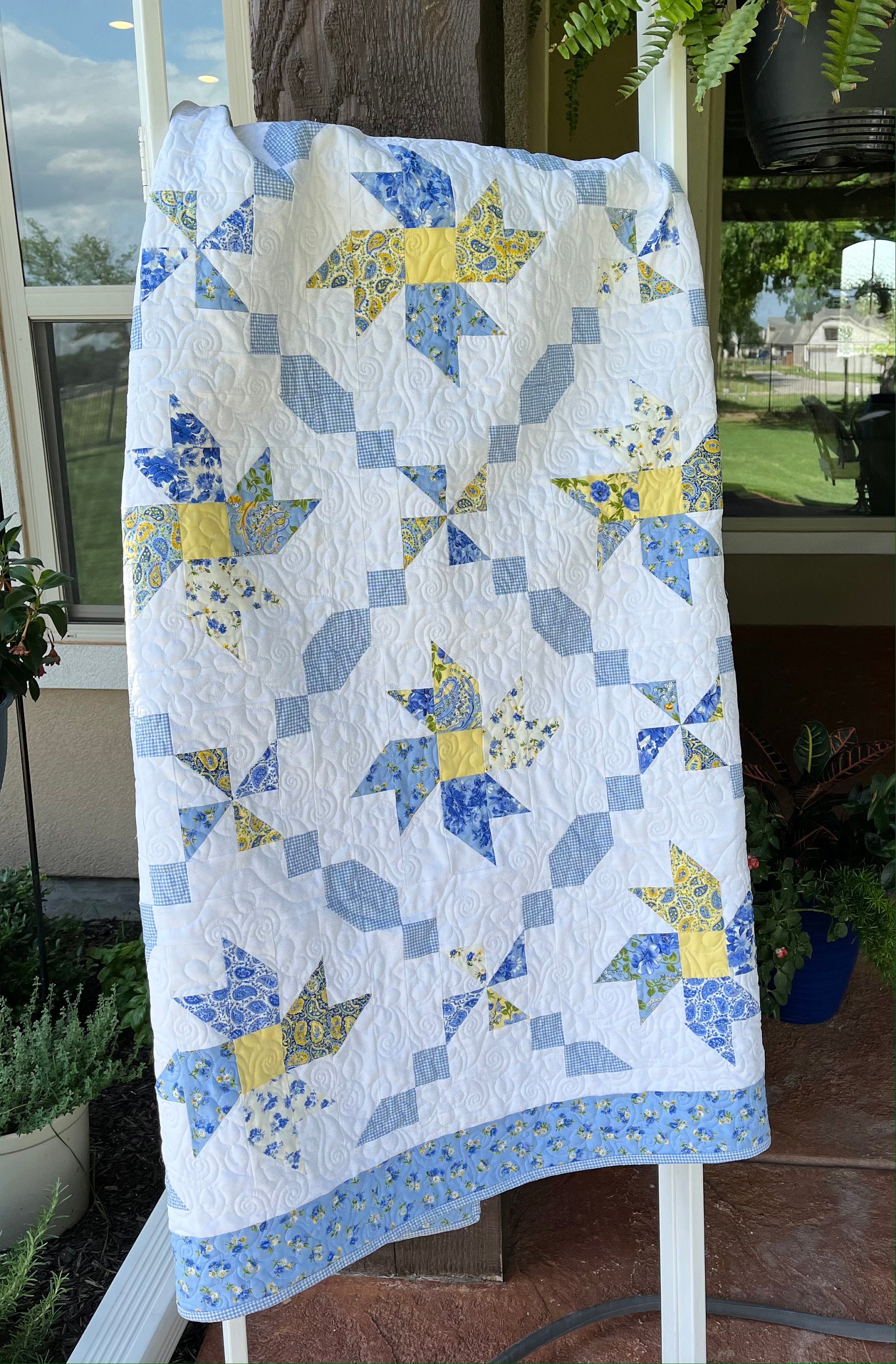 PINWHEEL POSIES Moda Quilt KIT Summer Breeze Prints by Pastry Shop