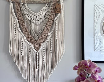 Macrame Wall Hanging, Natural and beige woven cotton tapestry, Japandi wall decoration, Modern Macrame Wandkleed Fiber Art Decor, Fiber art