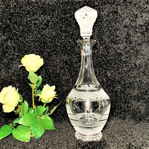 Retro Style Footed Crystal Decanter - Polish Clear Frosted Crystal Liquor Carafe - Hand Cut Lead Crystal Wine Decanter- High Quality Barware