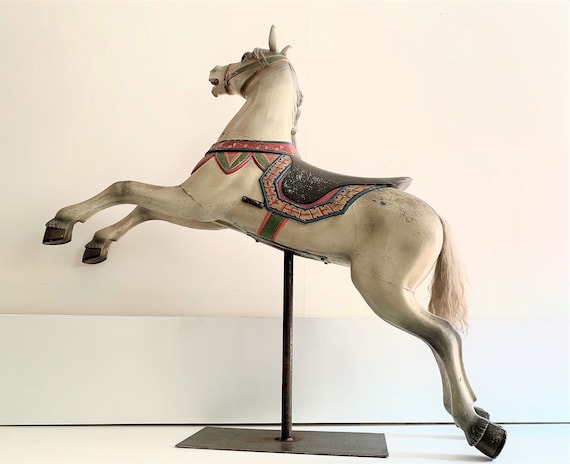入手不可。45インチ ヴィンテージ オリジナル メリーゴーランド 馬像