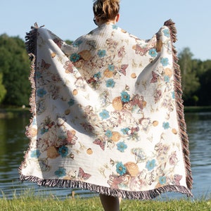 Floral Woven Blanket Farmhouse Boho Fringe Blanket 100% Cotton Wildflower Throw Blanket Tapestry Housewarming Gift for Mom