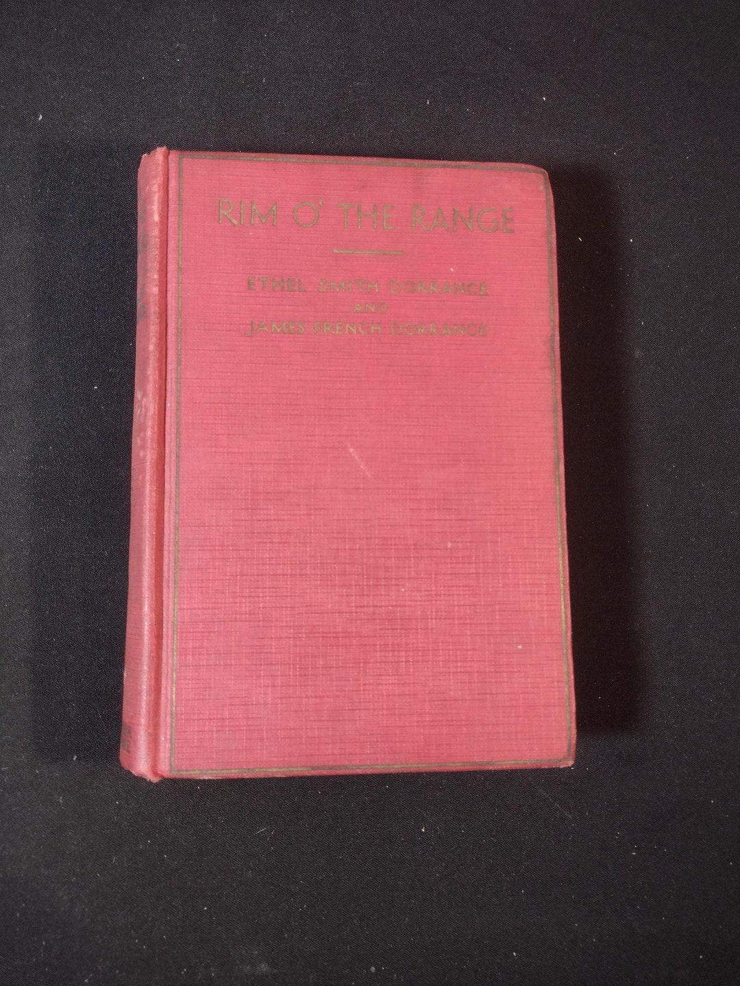 Novel Rim Vintage Romatic Western Novel: