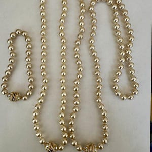Vintage Nolan Miller Faux Pearl Necklace 3 Piece Set