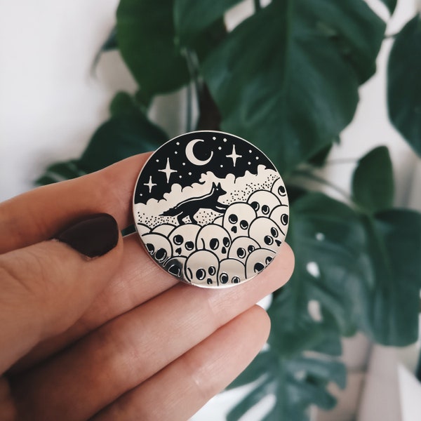 Enamel Pin Fox Skulls