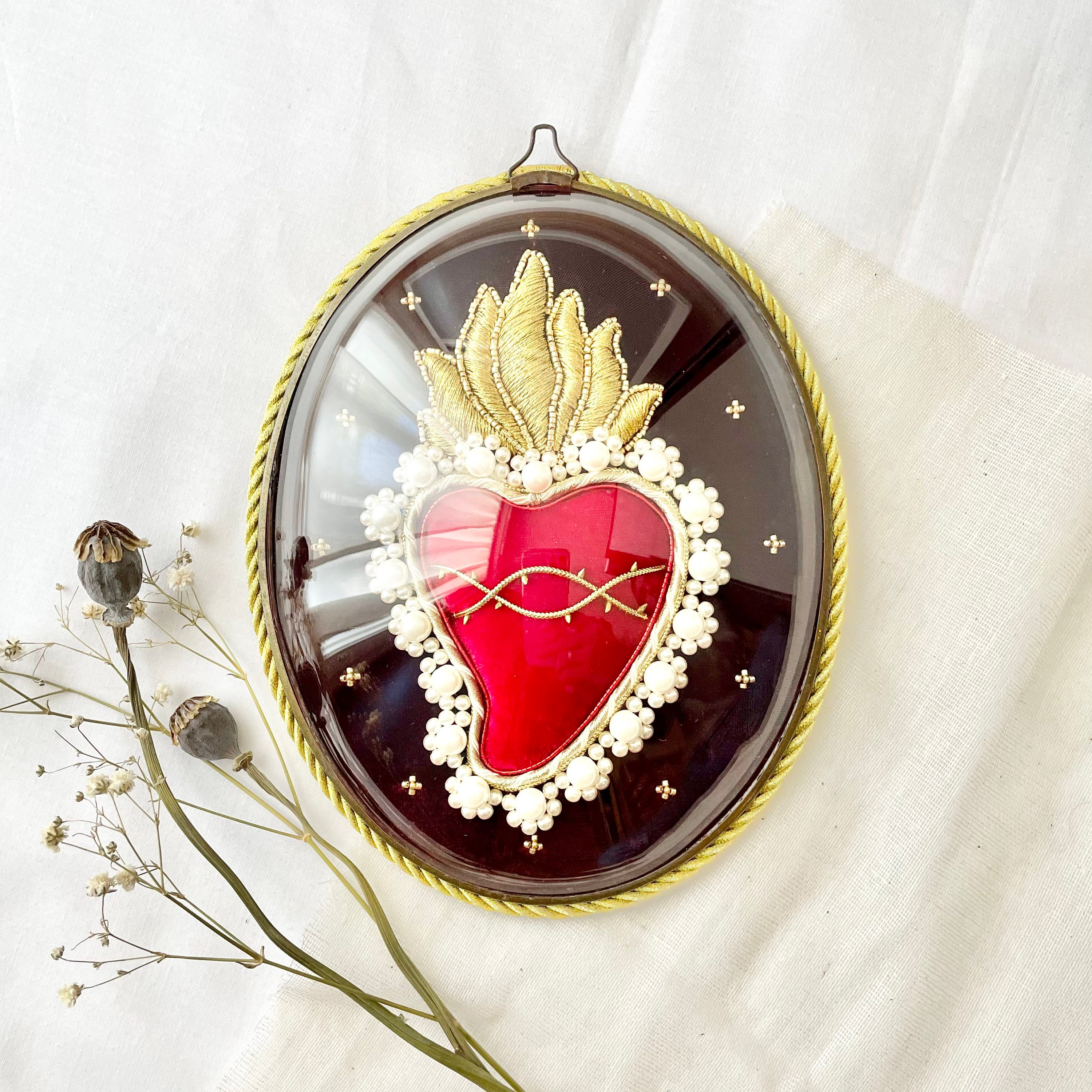 Broderie Fait Main Inspirée Des Ex-Votos