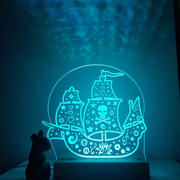 Lampe de bateau pirate, Lumière Led Pirate, Cadeau personnalisé, Cadeaux Pirate, Lumière changeante de couleur, Crâne et os croisés, Cadeaux pour garçons