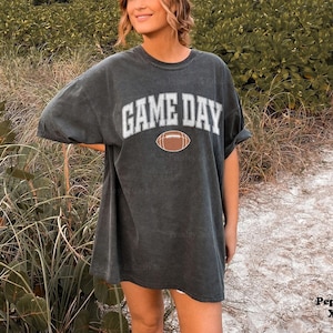 Game Day Shirt Football Fan Shirt Oversized Sports Tee Vintage Style Football Shirt Tailgate Clothes Comfort Colors TShirt Dress Varsity Tee