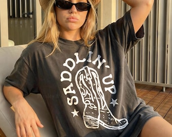 Settling Down Saddling Up Shirts: Cowgirl Bachelorette Shirt, Western Graphic Tee, Matching Bridesmaids Outfit, Comfort Colors Tee