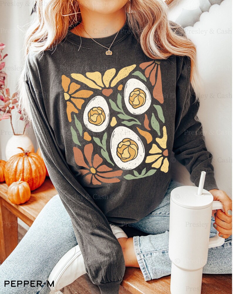 Deviled Egg Shirt Boho Thanksgiving Shirt Fall Graphic Tee Funny Deviled Egg Shirts Thanksgiving Food Shirt Deviled Egg Lover Gift Thankful bild 6