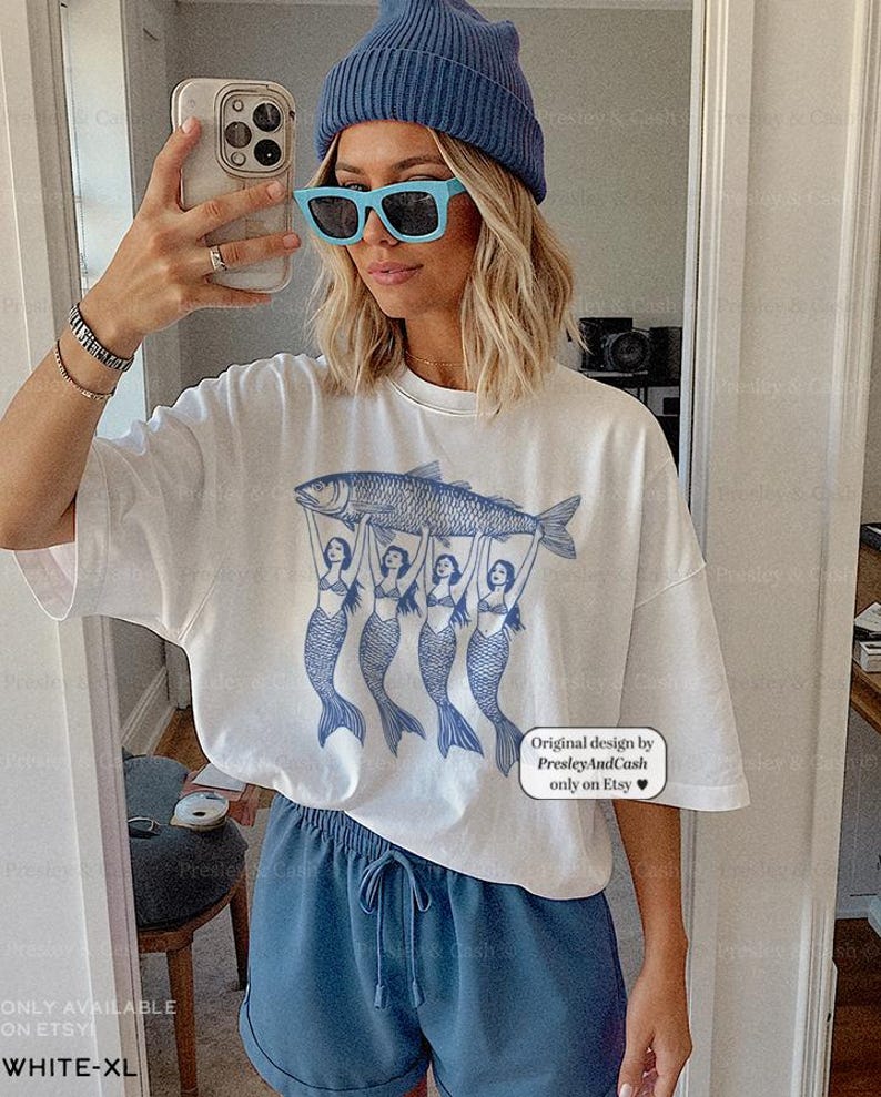 La Dolce Vita TShirt Mermaid Sardine Shirt Vintage Tinned Fish Shirt Sardine Graphic Tee Amalfi Aesthetic Shirt Oversized Comfort Colors Top White