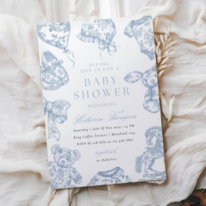Modelo de convite para chá de bebê Toile de Jouy editável Dusty Blue Vintage Chinoiserie Floral Convite Estilo Francês Berçário para Meninos Canva