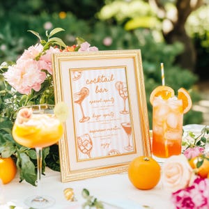Cocktailbarskylt "Love at First Spritz" Möhippa Mall Retro Elegant Rosa Randig Sommar Handritad Spritz Bar Poster Canvas bild 3