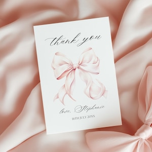 Plantilla de tarjeta de agradecimiento para baby shower con lazo rosa Plantilla de Canva para baby shower de niña Etiqueta de agradecimiento elegante con lazo rosa para baby shower Descarga de cinta rosa