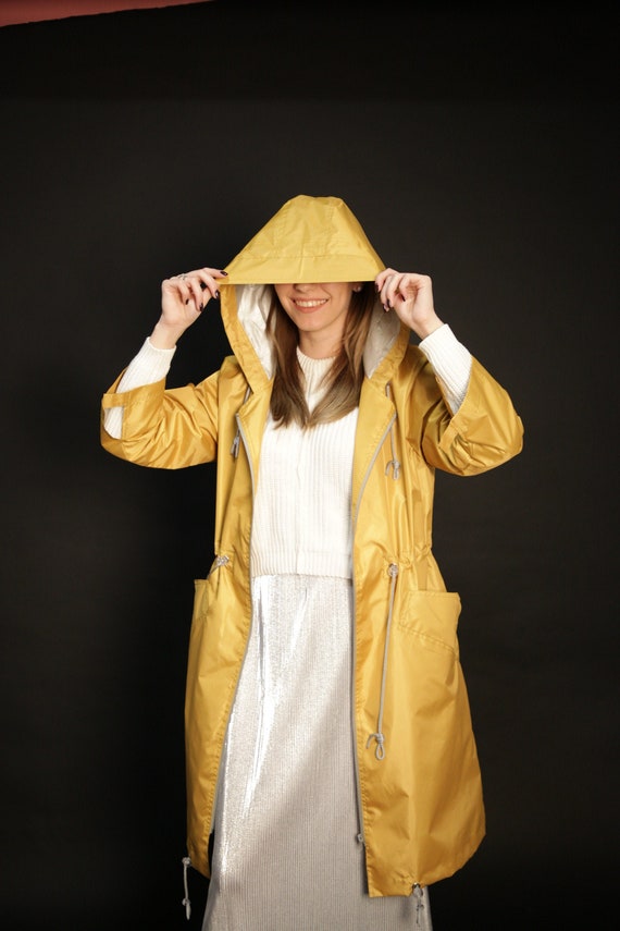 oversized yellow raincoat