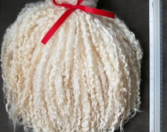 洗濯済み、非常に長いオーガニックモヘア（人形の髪用、11～12インチ）/ティーズウォーターフリース