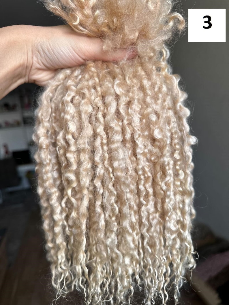 Mèches de laine de Teeswater bio, 60 g / 2,11 oz, 10-12 pouces, longs cheveux bouclés de poupée teints à la main, fibre de reroot, polaire de qualité supérieure 3 - light gold