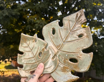 Plant Leaf Tray, Handmade Plate Dish, Ceramic Decor, Plants