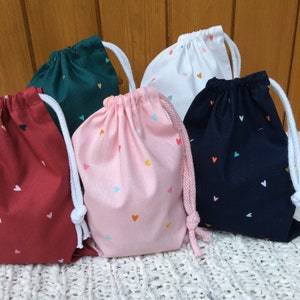 Sac cadeau de luxe 100 % coton fait main pour toutes les occasions. De fabuleux sacs souvenirs. Taille et couleur au choix. Fabriqué au Royaume-Uni