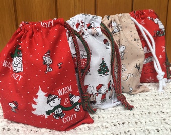 Handmade Snoopy Christmas Cotton Gift Bags: Reusable Holiday Party