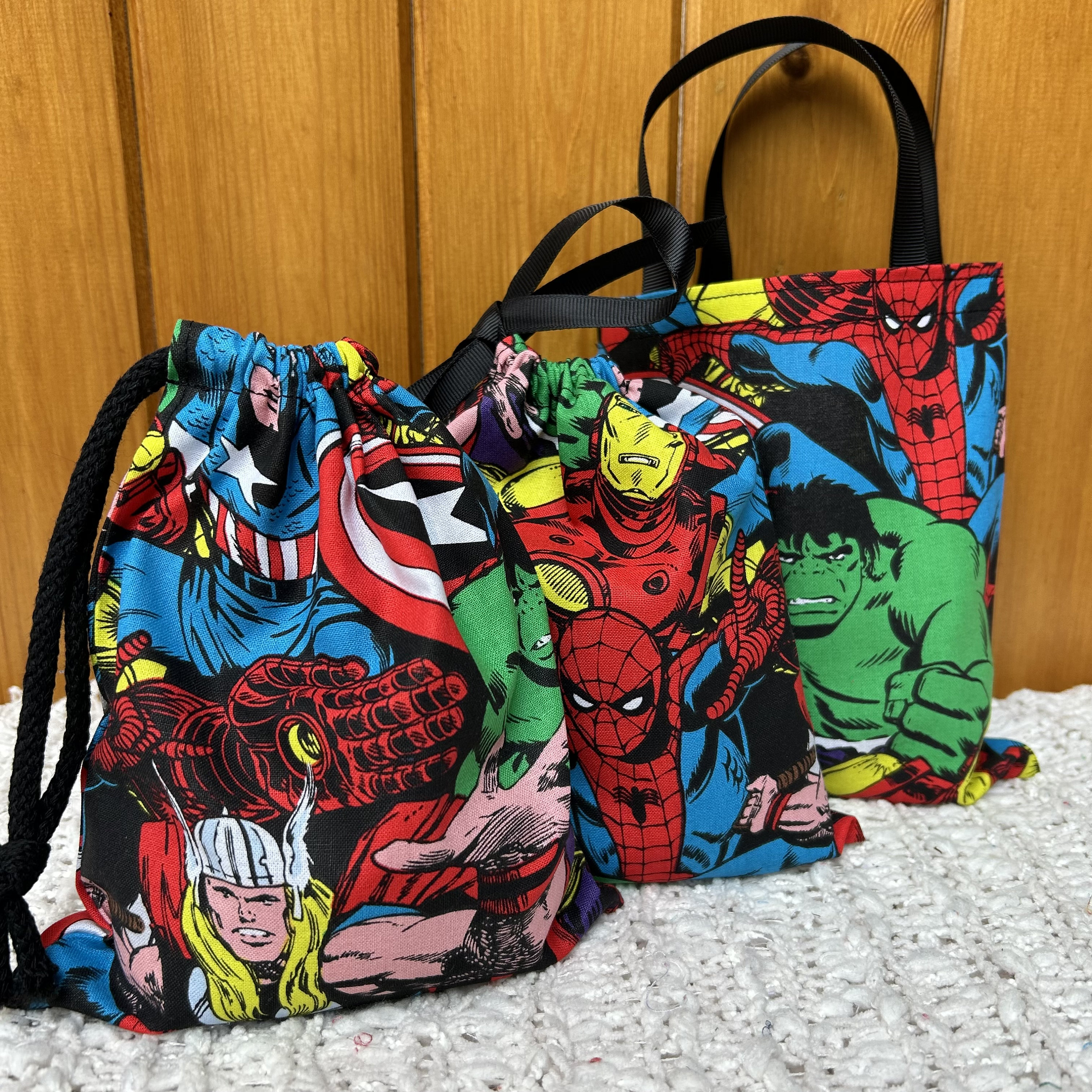 SCATOLE AVENGERS ASSEMBLE GADGET 12 PZ COMPLEANNO BAMBINI SUPER EROI 1128