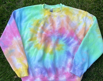tie dye ladies sweatshirt