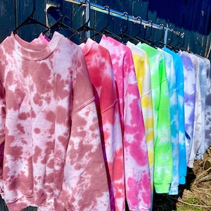 Tie Dye Crewneck Sweatshirt-Crewneck Sweatshirt, Vintage Sweatshirt, Womens Sweatshirt, Womens Clothing, Pastel Crewneck, Tie Dye Sweatshirt