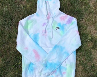 tie dye nike sweatshirt