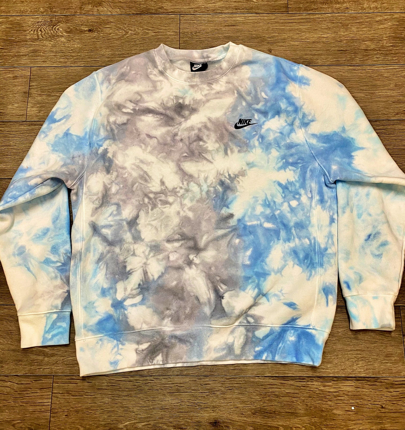 mens nike tie dye sweatshirt