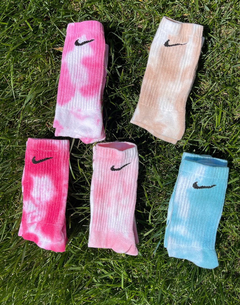 Tie dye Nike Socks - Nike socks, Nike tie dye, Mens socks, Women’s Socks, Gift for her, Gift for him, Gift for sibling, vintage, Tie Dye 