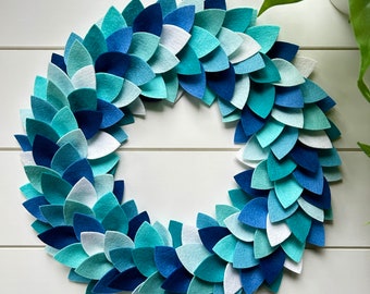 Blue Minimalist Felt Wreath, Everyday Wreath, Coastal Wreath, Boxwood Wreath, Entryway Decor, All Year Round Felt Wreath