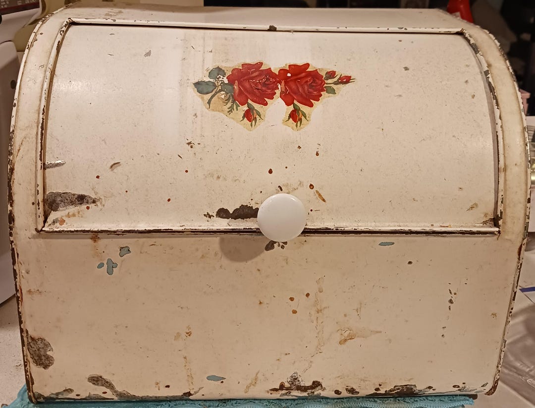 Bread Box, 1930s1940s, Roll Top With Knob, White Metal Empeco,