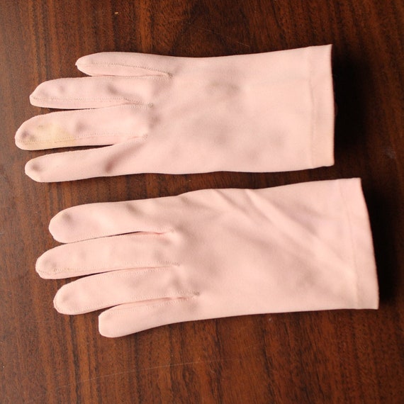 vintage baby pink 1950s/1960s gloves / formal pro… - image 3