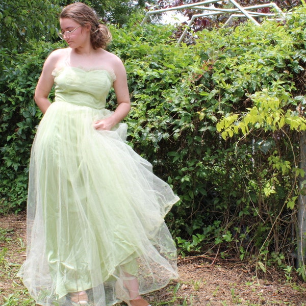 40s 50s green prom tulle floor length gown strapless sweetheart a line built in crinoline size xs extra small waist 25 vintage dress