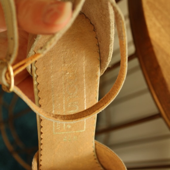 1960s 70s size 6.5 vintage picnic shoes real cork… - image 8