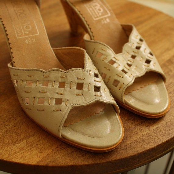 1960s 70s size 6.5 vintage picnic shoes real cork… - image 5