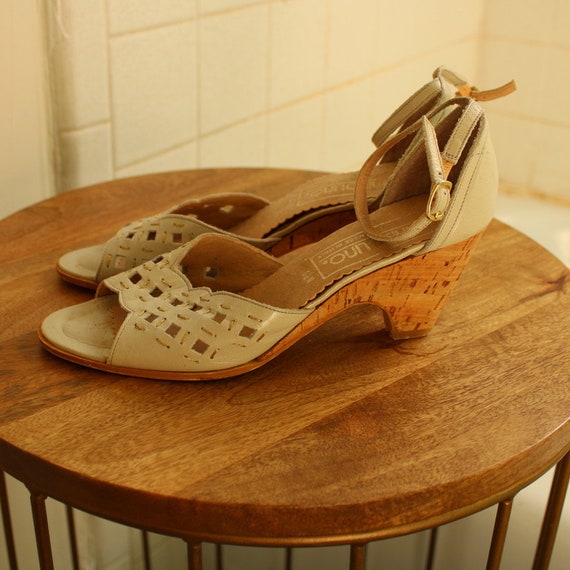 1960s 70s size 6.5 vintage picnic shoes real cork… - image 7