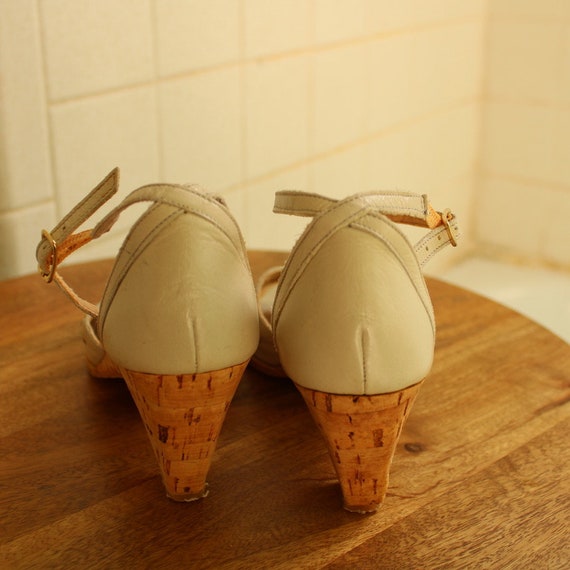 1960s 70s size 6.5 vintage picnic shoes real cork… - image 9